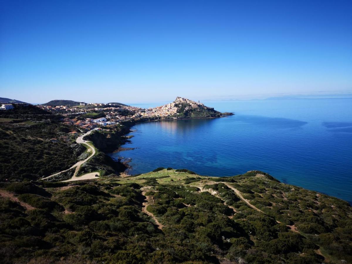 La Tartaruga Spiaggiata - Bilocale Centrale A Pochi Metri Dalla Spiaggia Castelsardo Exterior photo