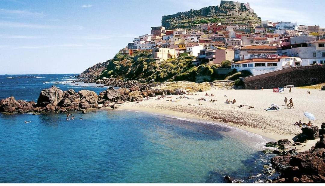 La Tartaruga Spiaggiata - Bilocale Centrale A Pochi Metri Dalla Spiaggia Castelsardo Exterior photo